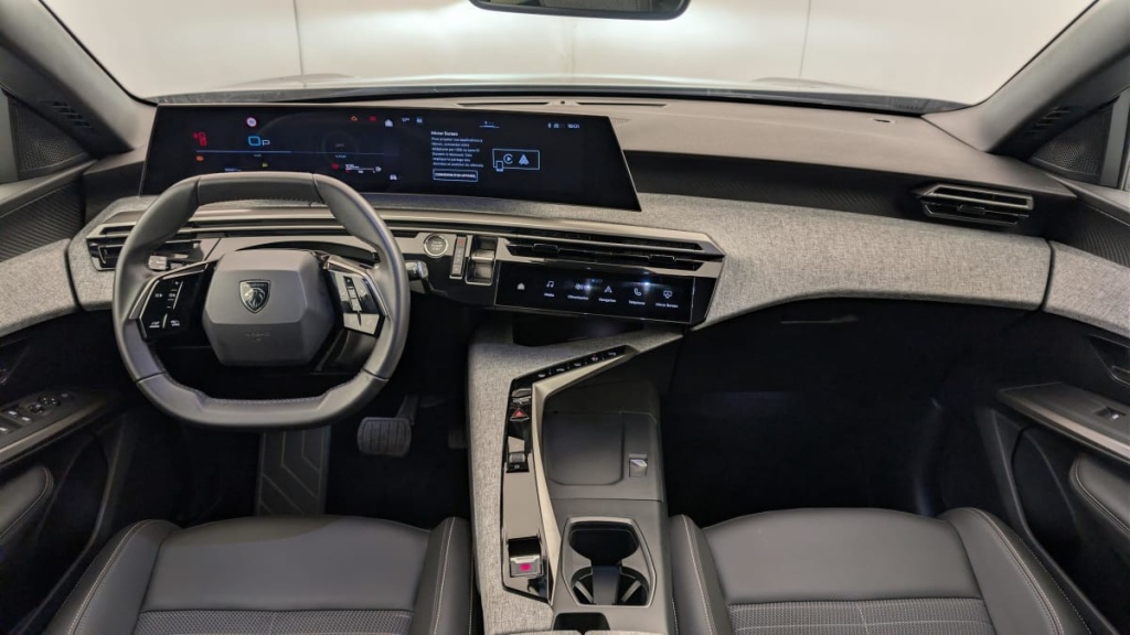 PEUGEOT 3008 HYBRID 136 E-DCS6 ALLURE - ref: 1-367160 - Photo 13