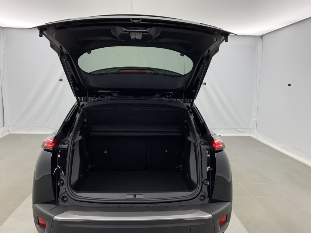 PEUGEOT 2008 Hybrid 145 e-DCS6 Allure - ref: 1-367192 - Photo 11