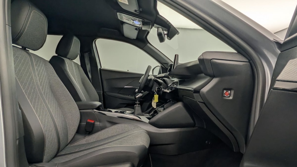 PEUGEOT 2008 100 S S BVM6 Allure - ref: 1-367281 - Photo 8