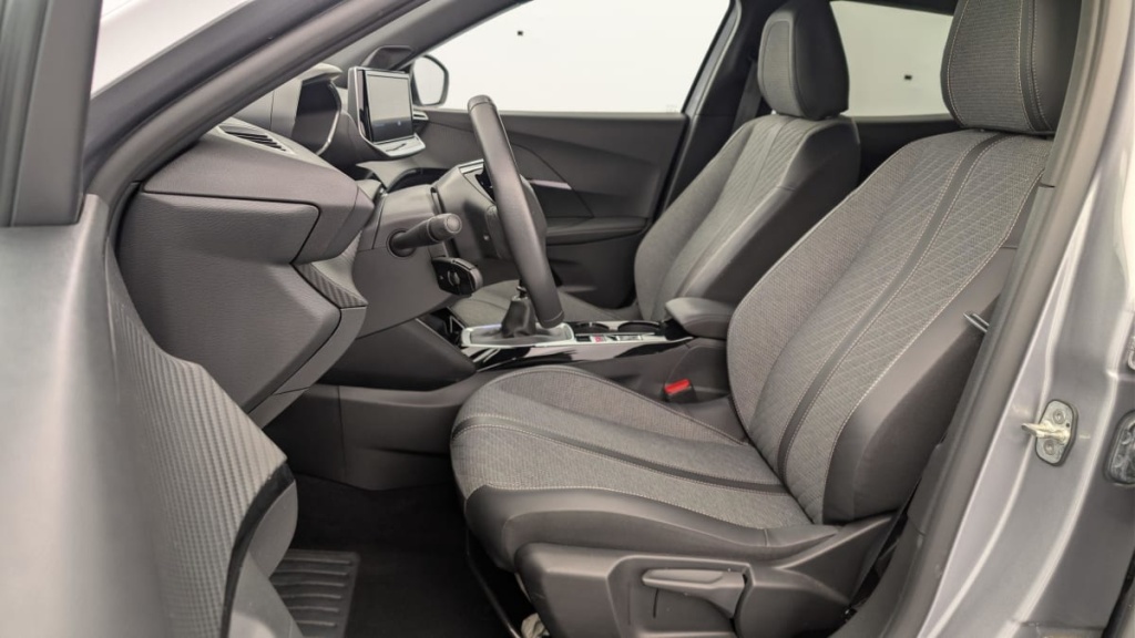 PEUGEOT 2008 100 S S BVM6 Allure - ref: 1-367283 - Photo 16