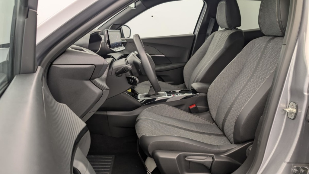 PEUGEOT 2008 100 S S BVM6 Allure - ref: 1-367291 - Photo 16