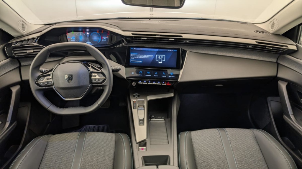 PEUGEOT 408 Hybrid 136 e-DCS6 Allure - ref: 1-367306 - Photo 13