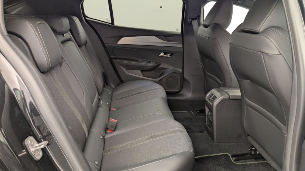 PEUGEOT 408 Hybrid 145 e-DCS6 GT - ref: 1-367375 - Photo 10