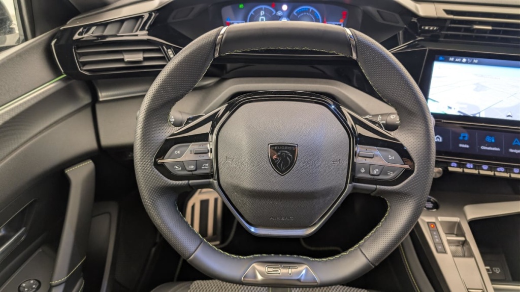PEUGEOT 408 Hybrid 145 e-DCS6 GT - ref: 1-367375 - Photo 14