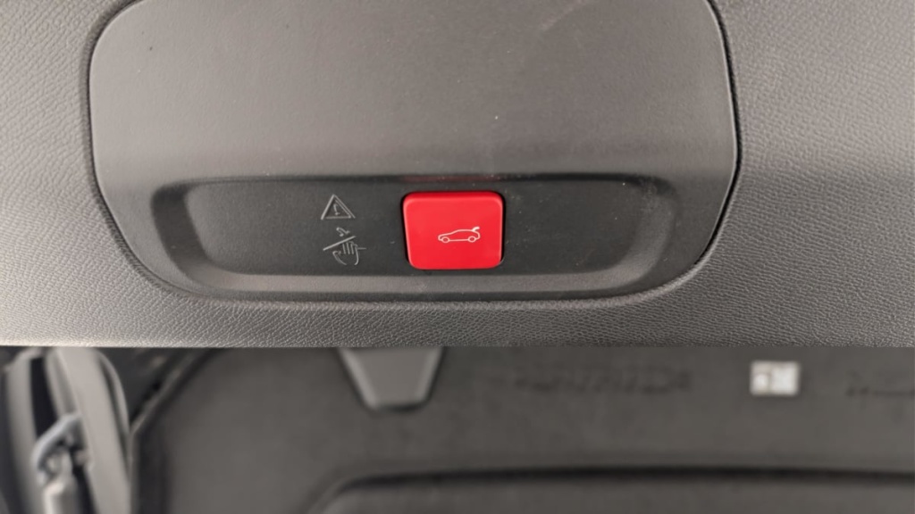 PEUGEOT 408 Hybrid 145 e-DCS6 GT - ref: 1-367375 - Photo 20