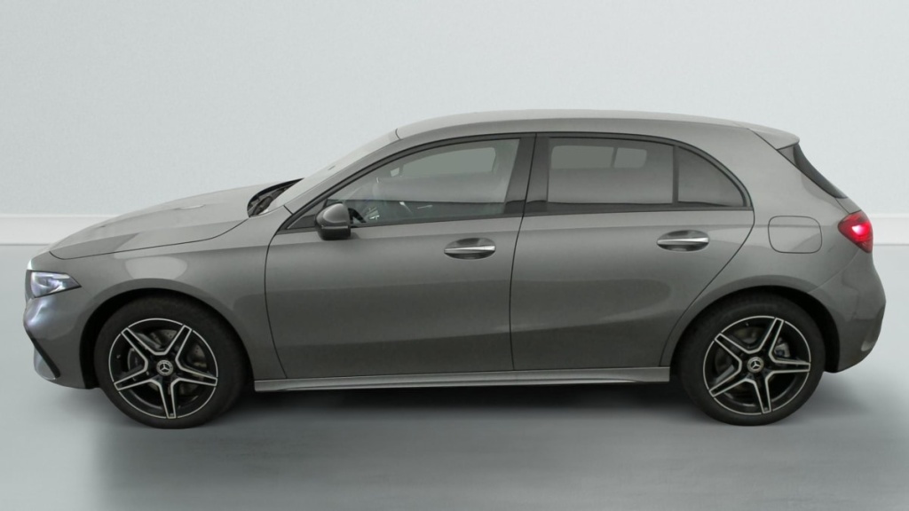 MERCEDES Classe A 250 e Hybrid EQ 8G-DCT AMG Line - ref: 1-367410 - Photo 4