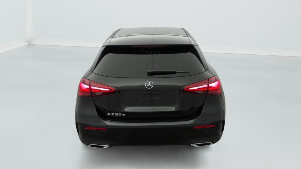 MERCEDES Classe A 250 e Hybrid EQ 8G-DCT AMG Line - ref: 1-367416 - Photo 6