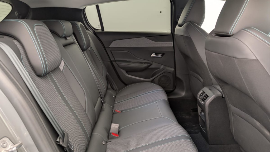 PEUGEOT 308 PureTech 130ch S S BVM6 Allure - ref: 1-367457 - Photo 10