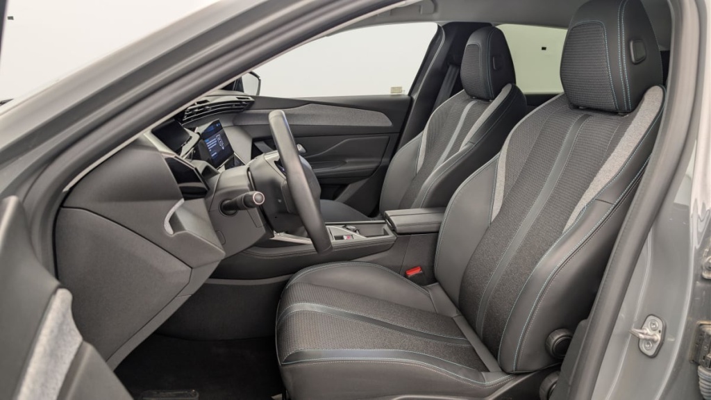 PEUGEOT 308 PureTech 130ch S S BVM6 Allure - ref: 1-367457 - Photo 16