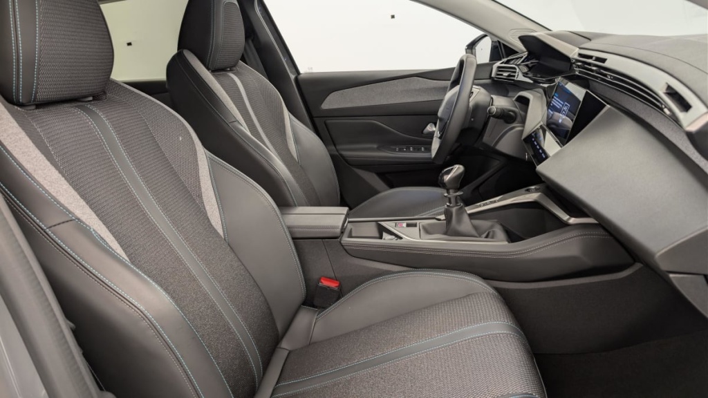 PEUGEOT 308 PureTech 130ch S S BVM6 Allure - ref: 1-367457 - Photo 9