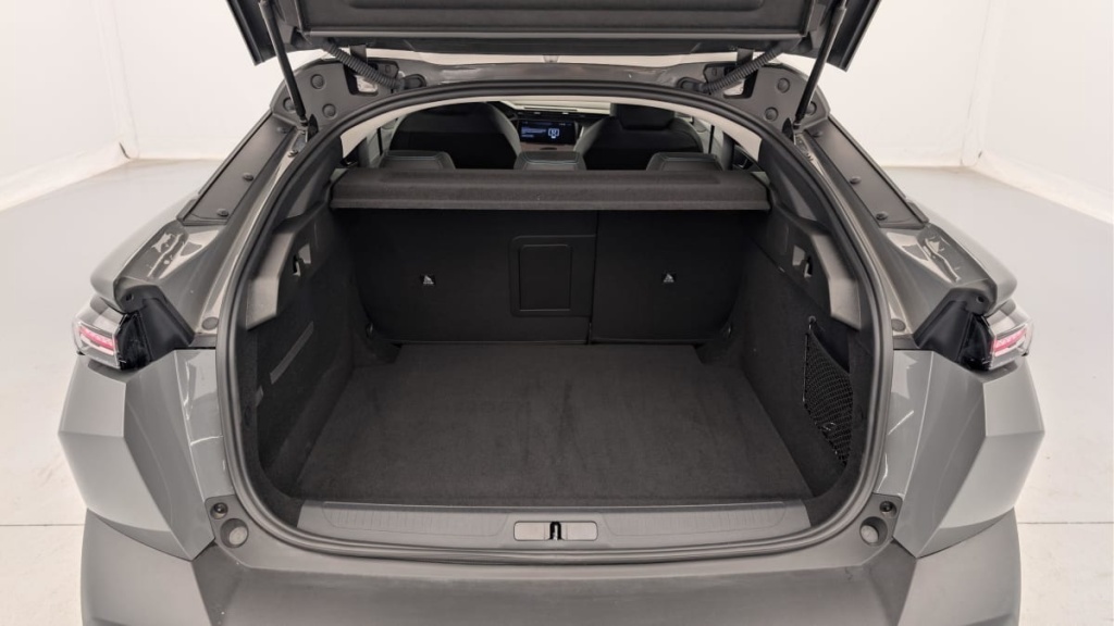 PEUGEOT 408 Hybrid 145 e-DCS6 Allure - ref: 1-367584 - Photo 11