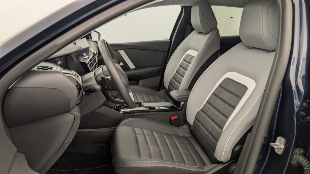 CITROEN C4 Hybride 136 e-DCS6 Max - ref: 1-367689 - Photo 16