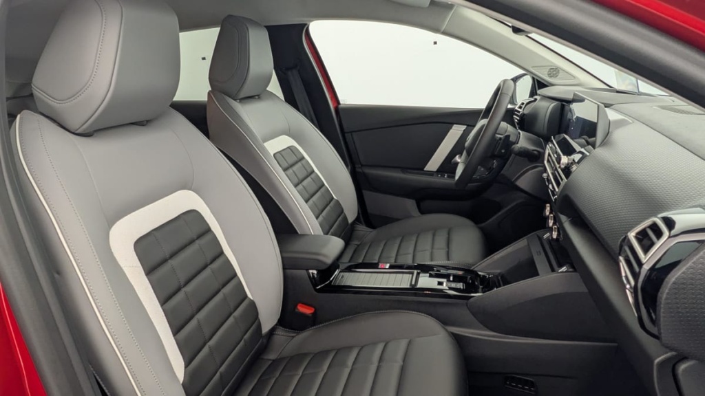 CITROEN C4 Hybride 136 e-DCS6 Max - ref: 1-367694 - Photo 9