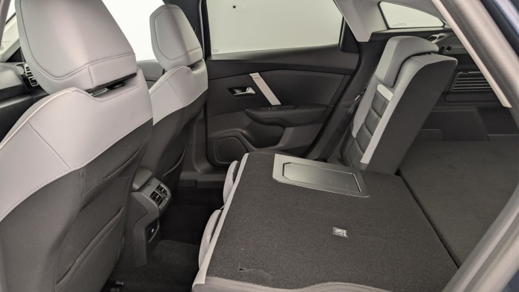 CITROEN C4 Hybride 136 e-DCS6 Max - ref: 1-367874 - Photo 12