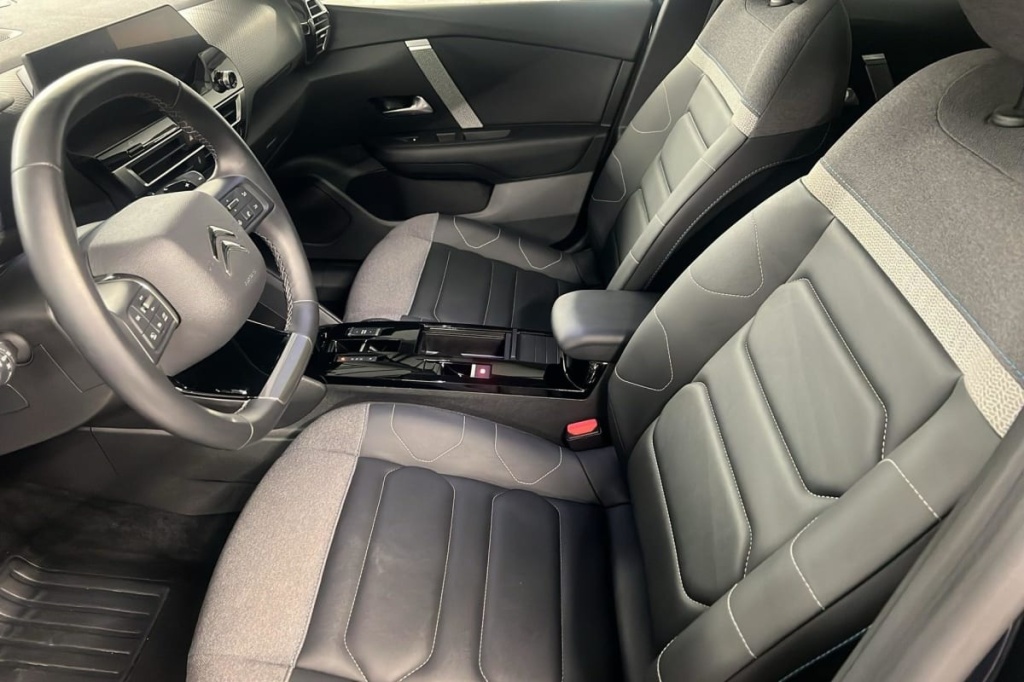 CITROEN C4 PureTech 130 EAT8 Max - ref: 1-367937 - Photo 9