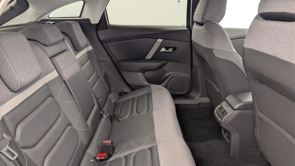 CITROEN C4 PureTech 130 EAT8 Max - ref: 1-367940 - Photo 10