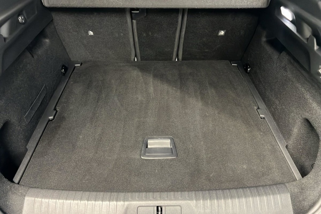 PEUGEOT 3008 Hybrid 136 e-DCS6 Allure - ref: 1-368093 - Photo 11