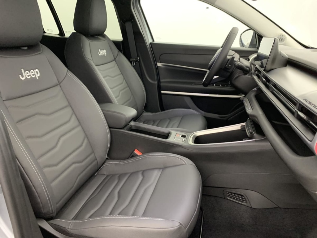 JEEP Avenger 1.2 Turbo T3 110 ch e-Hybrid BVR6 Summit - ref: 1-368132 - Photo 9