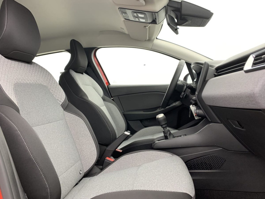 RENAULT Clio TCE 90 CH GSR2 EVOLUTION - ref: 1-368290 - Photo 9