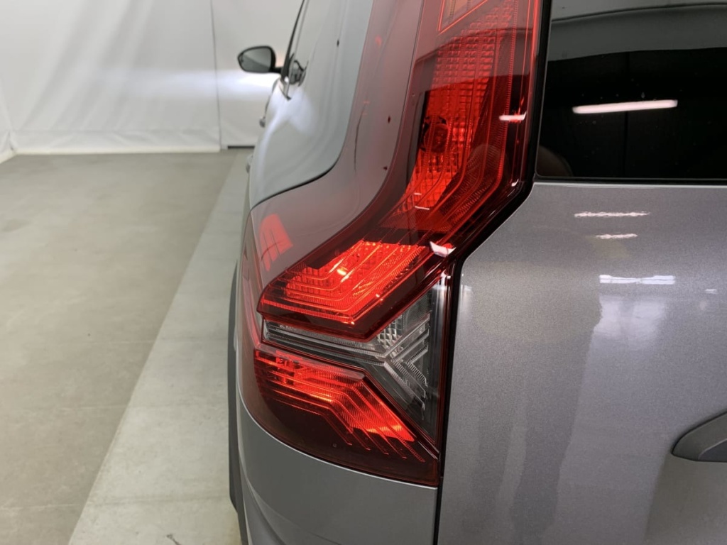 DACIA Jogger TCe 110 7 places GSR2 Expression - ref: 1-368437 - Photo 13