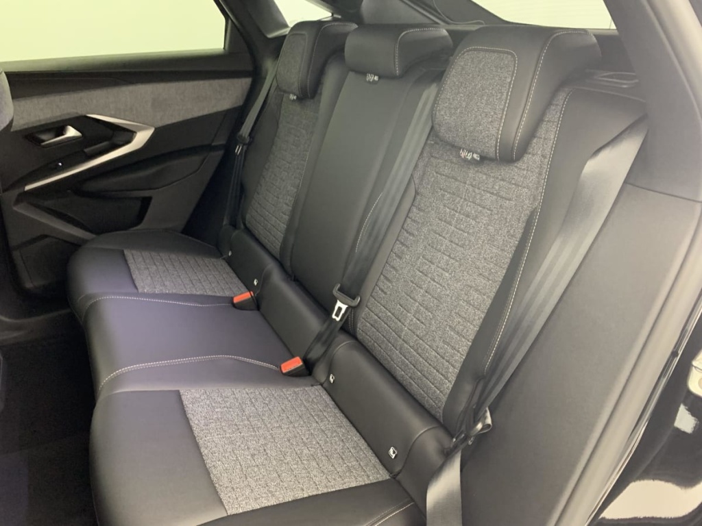 PEUGEOT 3008 Hybrid 145 e-DCS6 Allure - ref: 1-368572 - Photo 18