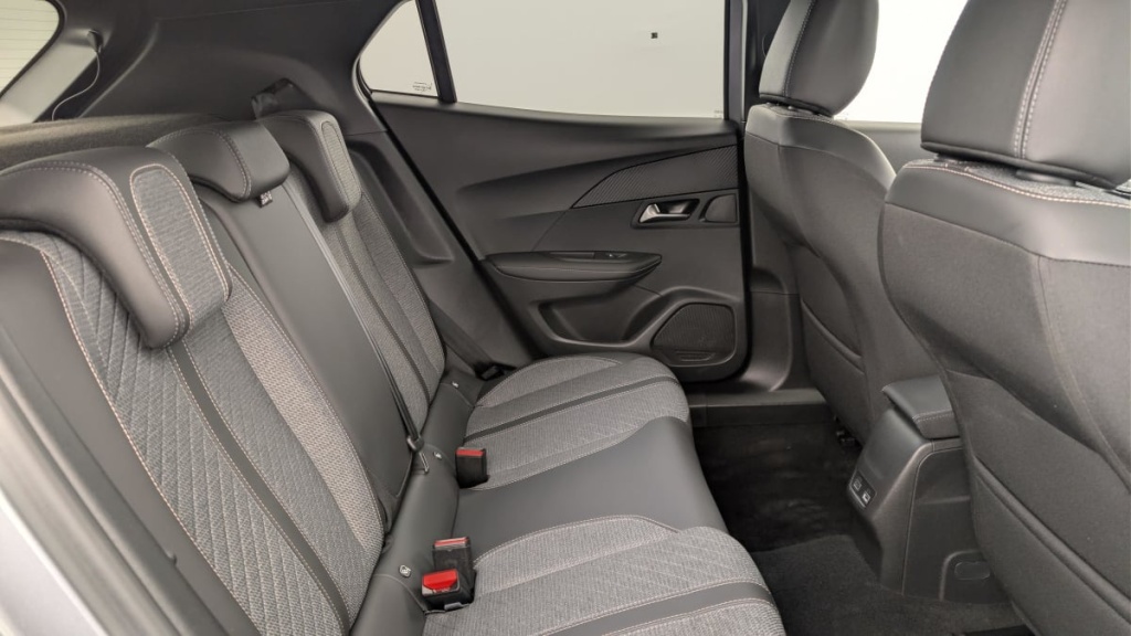 PEUGEOT 2008 100 S S BVM6 Allure - ref: 1-368825 - Photo 10