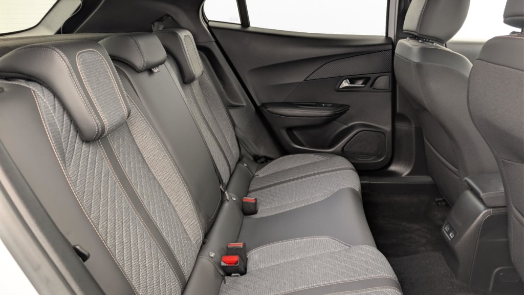 PEUGEOT 2008 100 S S BVM6 Allure - ref: 1-368888 - Photo 10