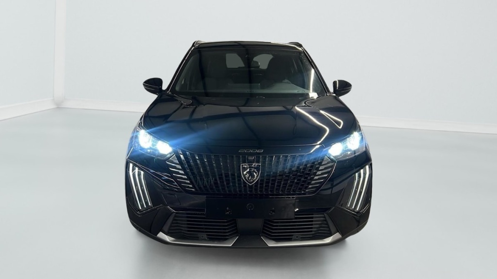 PEUGEOT 2008 Hybrid 136 e-DCS6 Allure - ref: 1-368994 - Photo 2