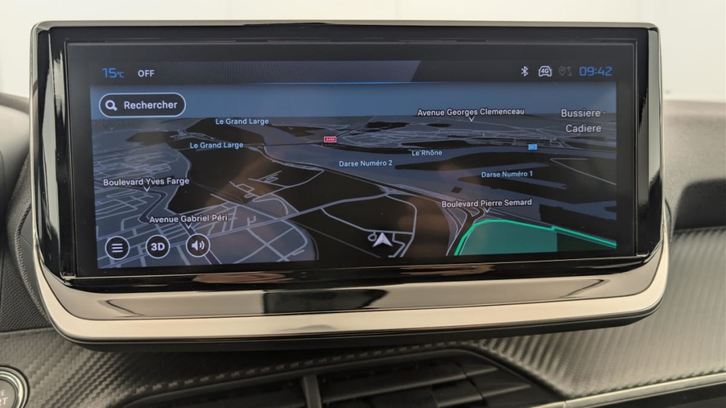 PEUGEOT 2008 Hybrid 136 e-DCS6 Allure - ref: 1-368998 - Photo 18