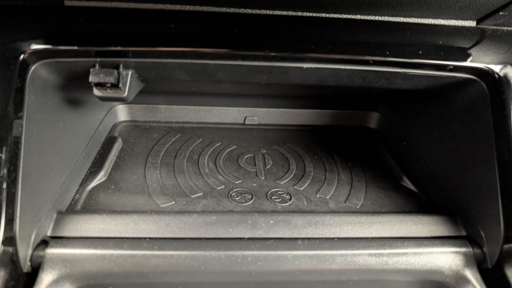 PEUGEOT 2008 Hybrid 136 e-DCS6 Allure - ref: 1-368998 - Photo 20