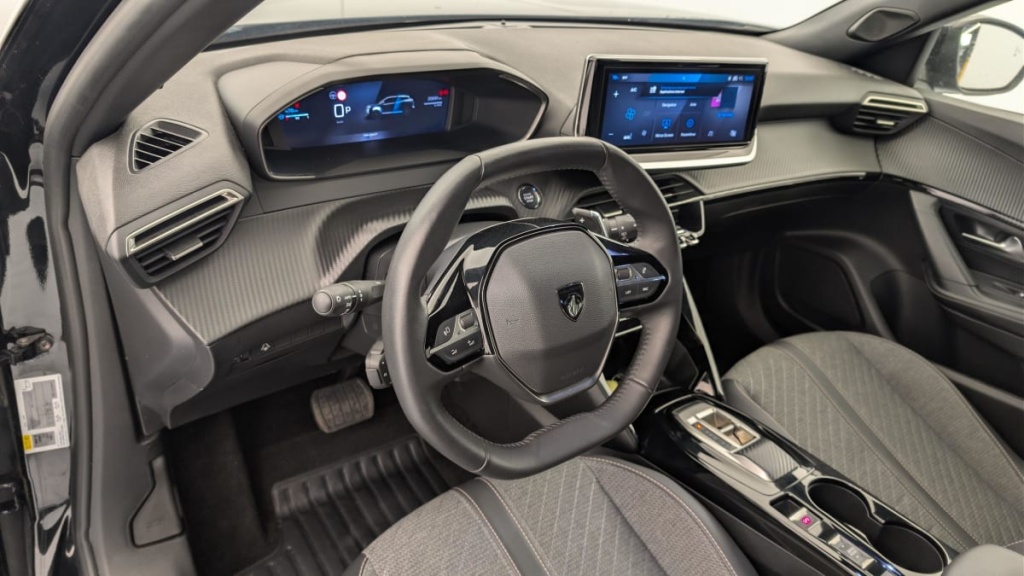 PEUGEOT 2008 Hybrid 136 e-DCS6 Allure - ref: 1-369016 - Photo 15