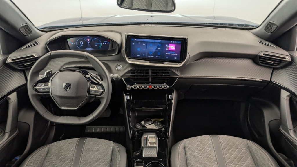 PEUGEOT 2008 Hybrid 136 e-DCS6 Allure - ref: 1-369046 - Photo 13