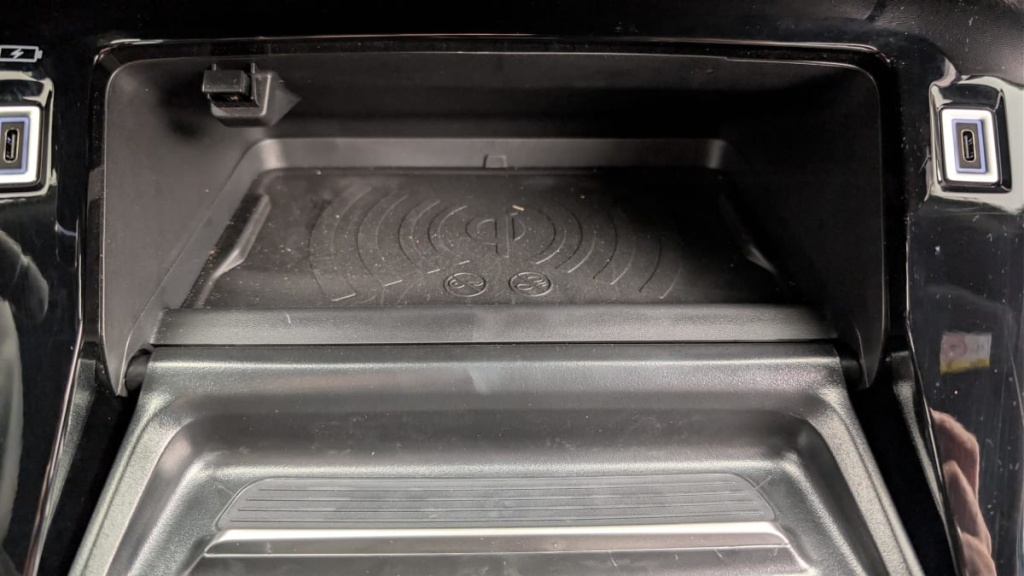 PEUGEOT 2008 Hybrid 136 e-DCS6 Allure - ref: 1-369046 - Photo 20