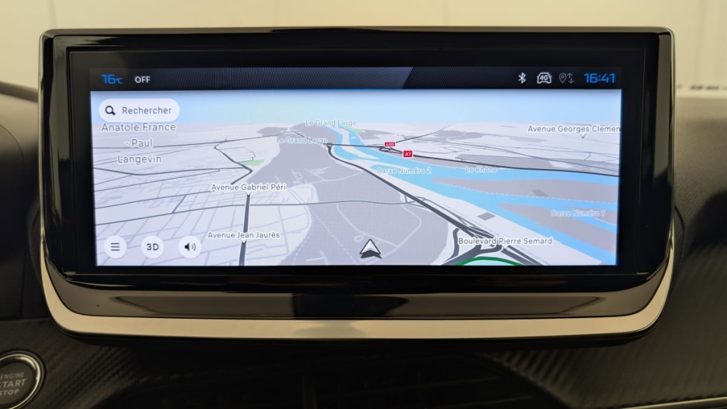 PEUGEOT 2008 Hybrid 136 e-DCS6 Allure - ref: 1-369048 - Photo 19