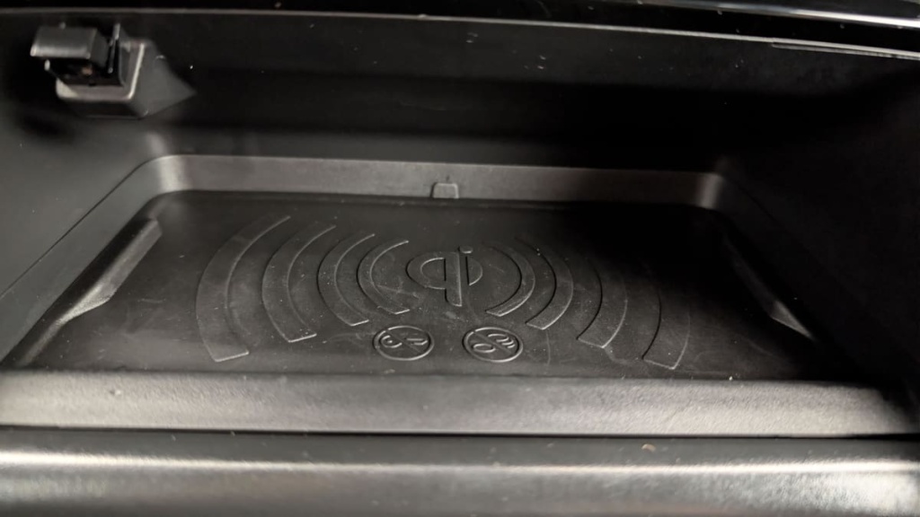 PEUGEOT 2008 Hybrid 136 e-DCS6 Allure - ref: 1-369096 - Photo 19