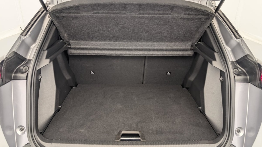 PEUGEOT 2008 Hybrid 136 e-DCS6 Allure - ref: 1-369108 - Photo 11