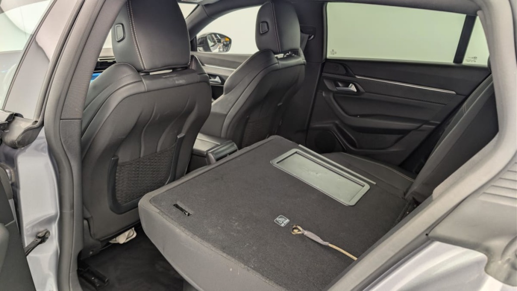 PEUGEOT 508 SW Hybrid 225 e-EAT8 Allure - ref: 1-369113 - Photo 12