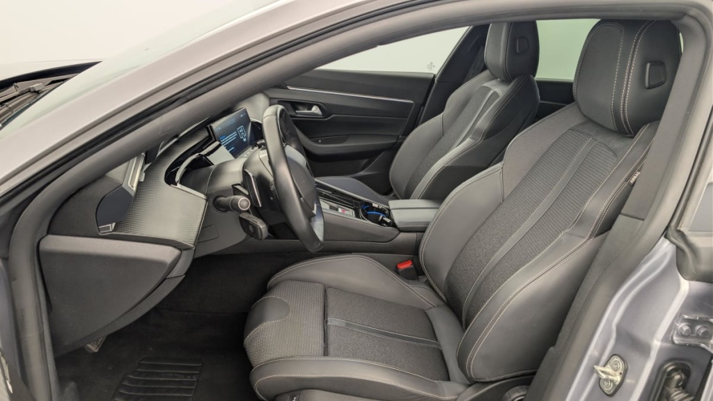 PEUGEOT 508 SW Hybrid 225 e-EAT8 Allure - ref: 1-369113 - Photo 16