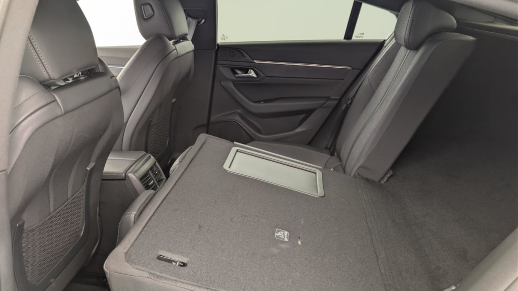 PEUGEOT 508 PureTech 130 ch S S EAT8 Allure Pack - ref: 1-369126 - Photo 12