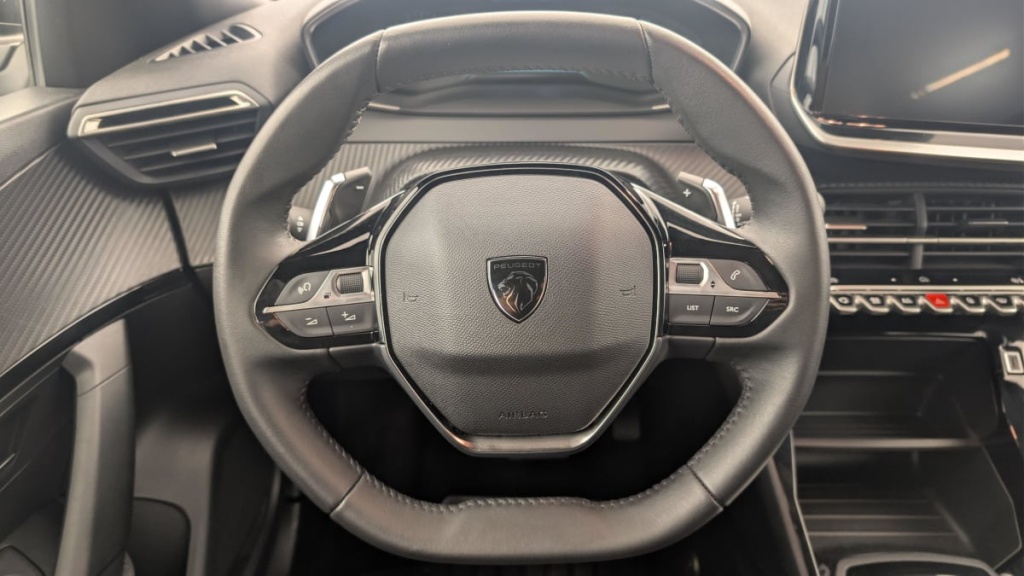 PEUGEOT 2008 Hybrid 136 e-DCS6 Style - ref: 1-369127 - Photo 14