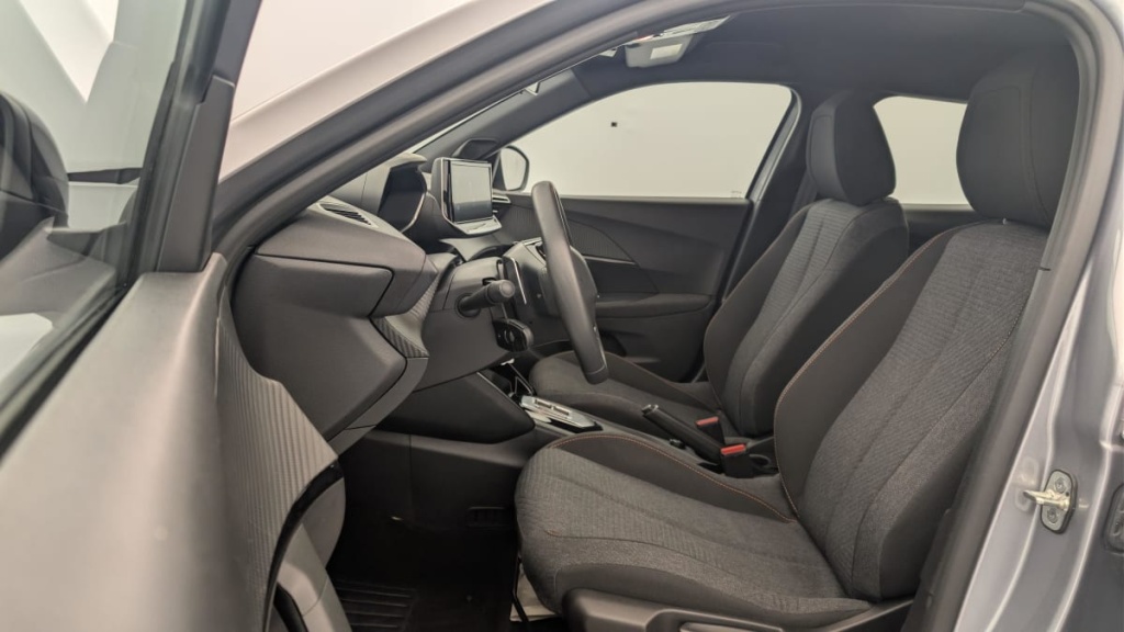 PEUGEOT 2008 Hybrid 136 e-DCS6 Style - ref: 1-369127 - Photo 16