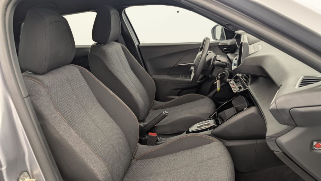 PEUGEOT 2008 Hybrid 136 e-DCS6 Style - ref: 1-369128 - Photo 9