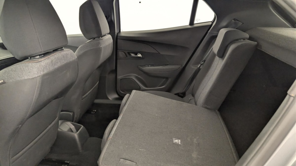 PEUGEOT 2008 Hybrid 136 e-DCS6 Style - ref: 1-369130 - Photo 12