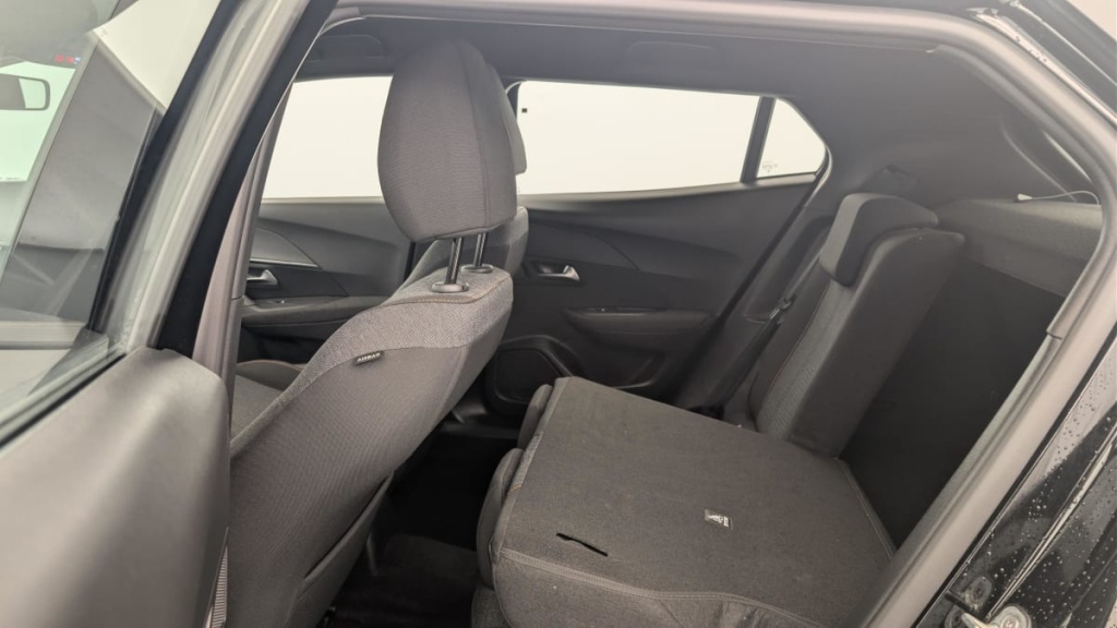 PEUGEOT 2008 Hybrid 136 e-DCS6 Style - ref: 1-369135 - Photo 12