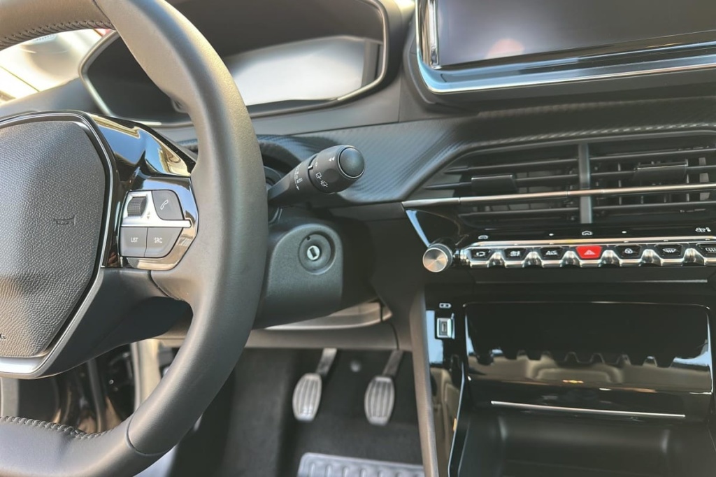 PEUGEOT 208 100 S S BVM6 Allure - ref: 1-369332 - Photo 15