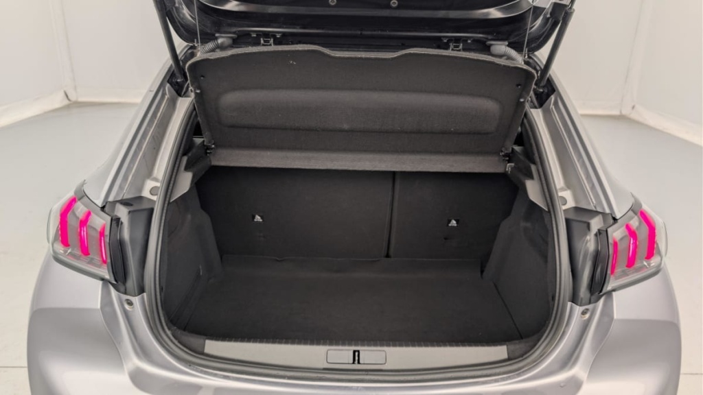 PEUGEOT 208 50 KWH 136CH GT - ref: 1-369363 - Photo 11