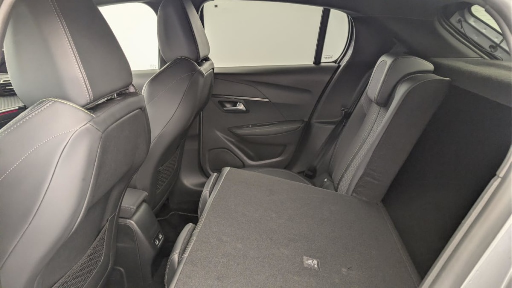 PEUGEOT 208 50 KWH 136CH GT - ref: 1-369363 - Photo 12