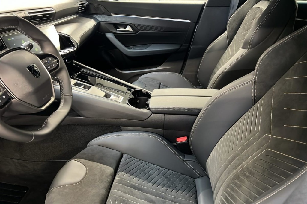 PEUGEOT 508 SW Hybrid 225 e-EAT8 Allure - ref: 1-369364 - Photo 9