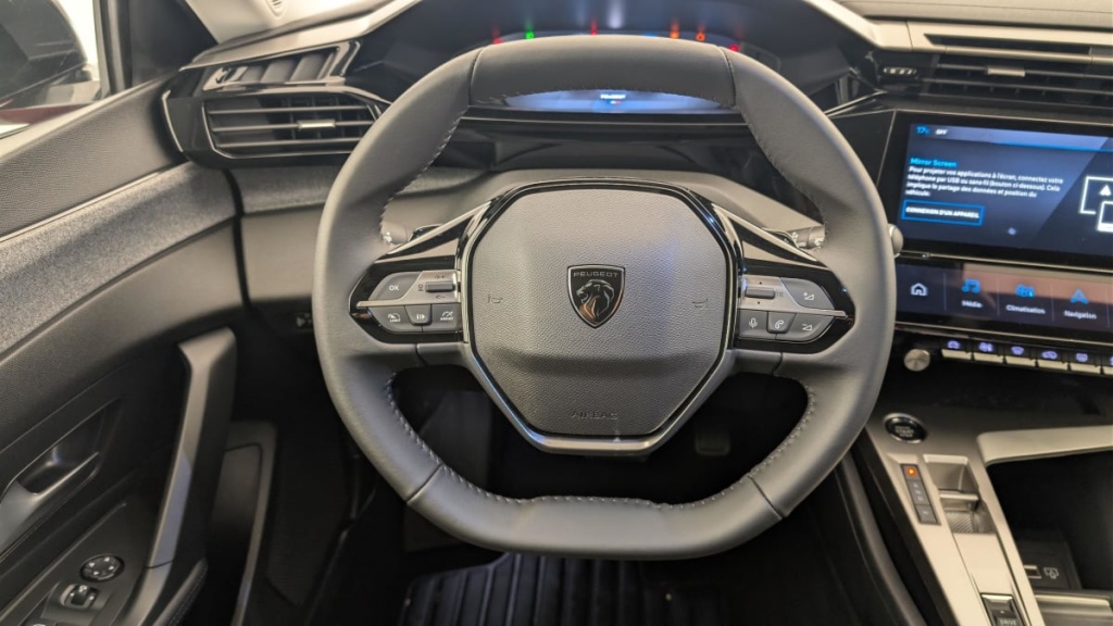 PEUGEOT 308 SW Hybrid 145 e-DCS6 Allure - ref: 1-369487 - Photo 14