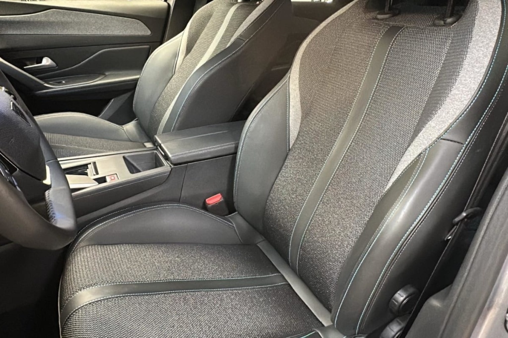 PEUGEOT 308 SW Hybrid 145 e-DCS6 Allure - ref: 1-369493 - Photo 9